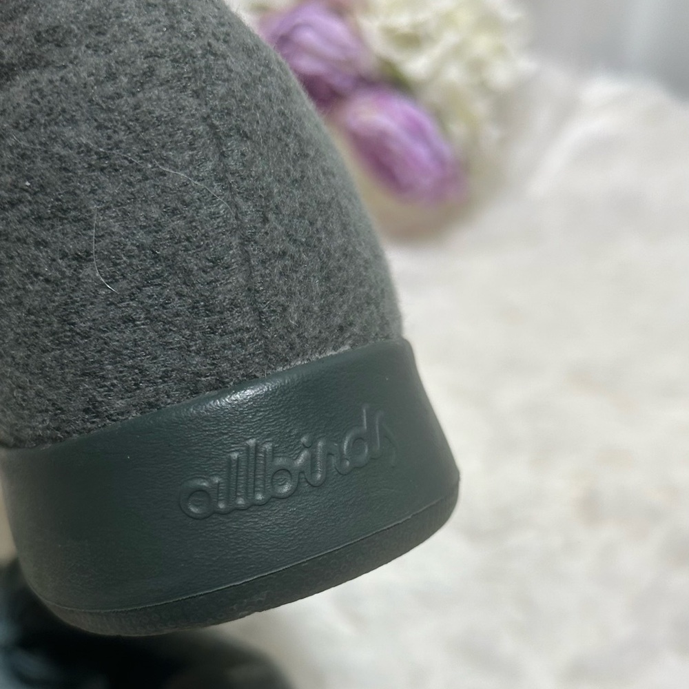 AllBirds  Women's Wool Runner Green Size 8 - Picture 6 of 10